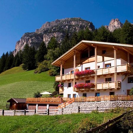 Ciasa Col Cuch Lägenhet La Villa  Exteriör bild